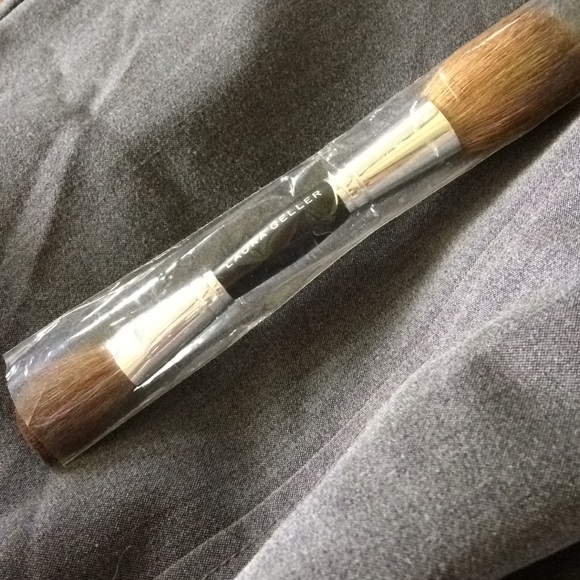 Laura Geller Other - NEW Laura Gellar Makeup Brush Dual Ended 6.5” Long